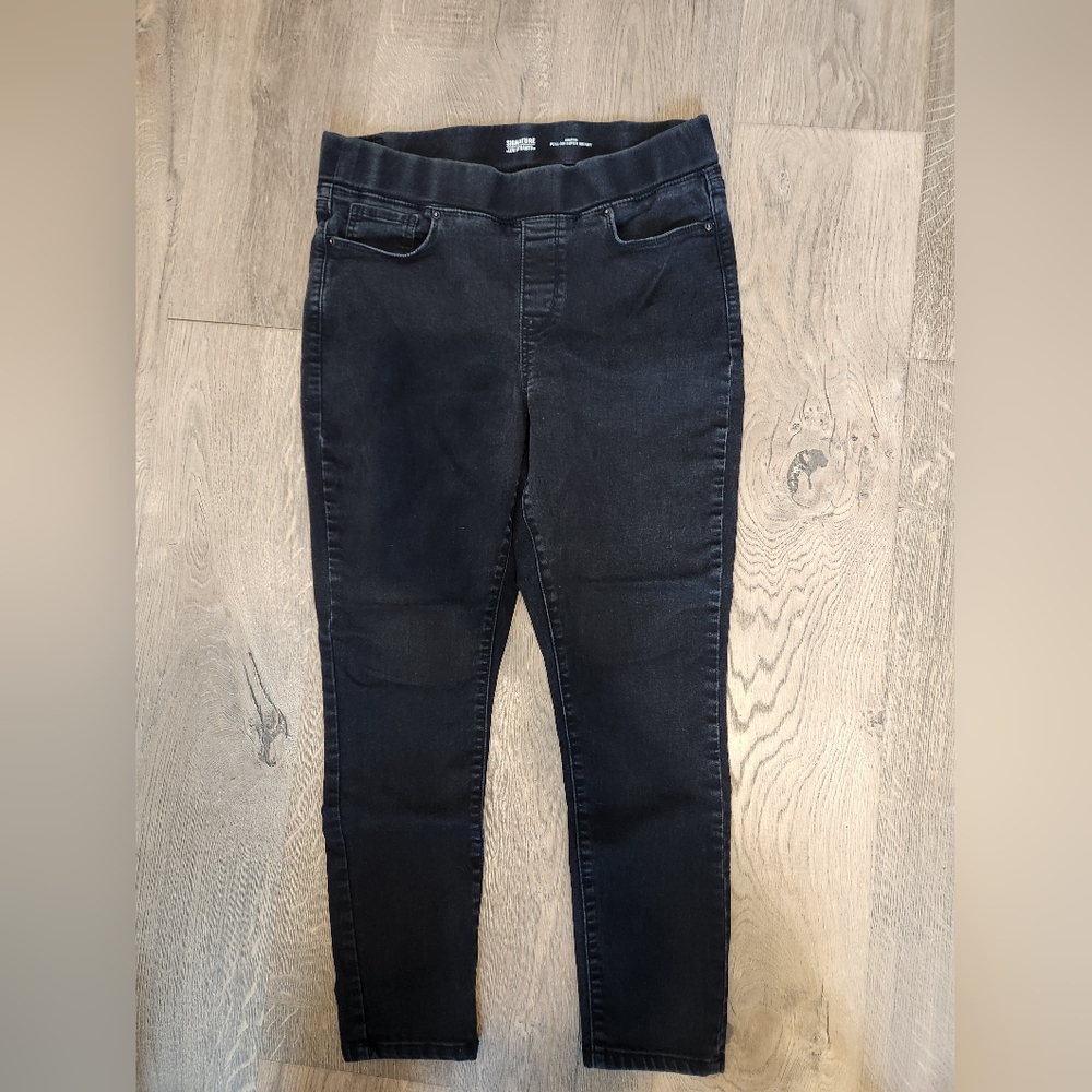 Levi's Shaping Pull-On Super Skinny Jeans Size 12/31
